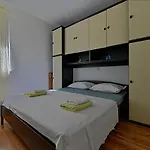 Nela
