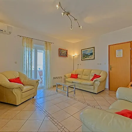 Nela Apartmán Postira